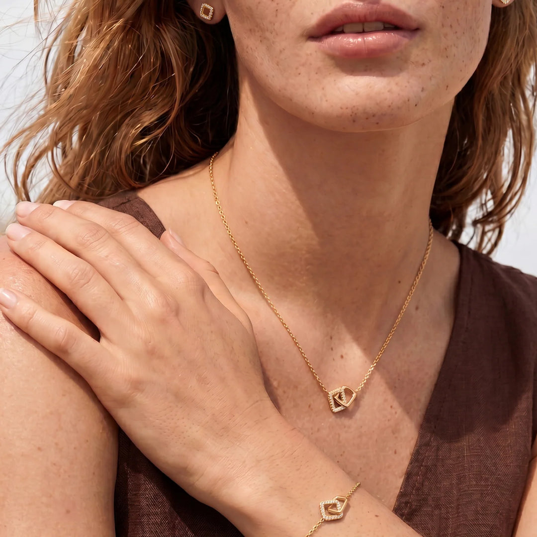 Bering Arctic Pavé Ohrstecker, goldfarben, 8 mm
