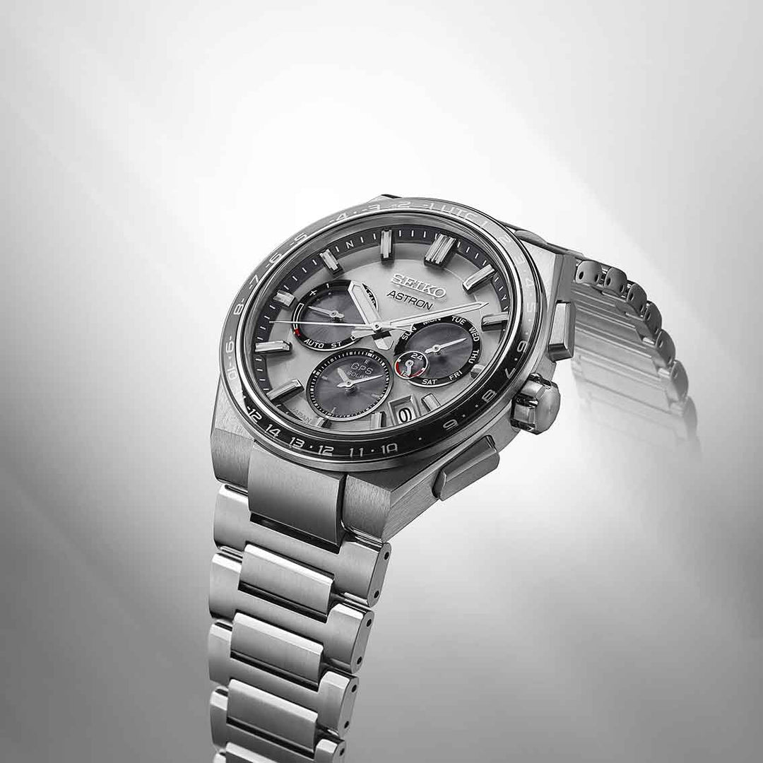 Seiko Astron GPS Solar SSH107J1 Supersports Titanium