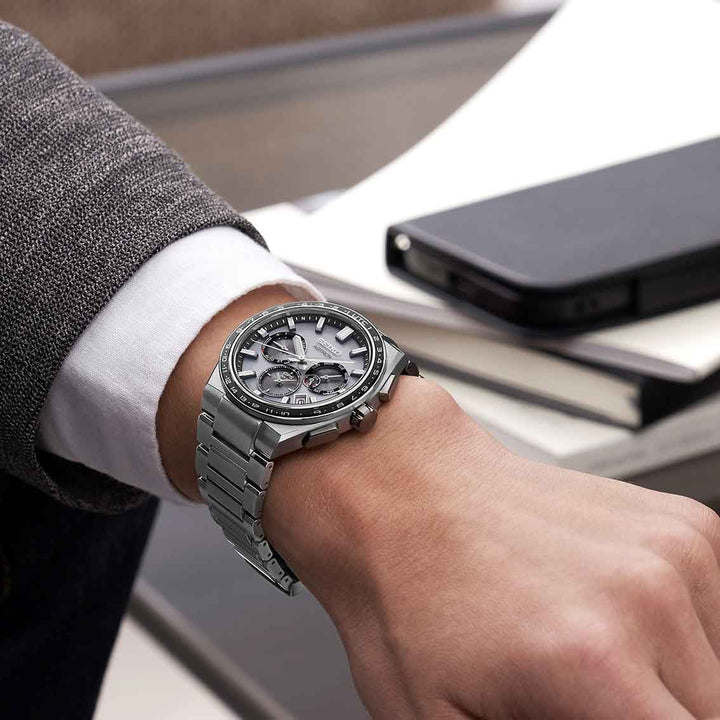 Seiko Astron GPS Solar SSH107J1 Supersports Titanium